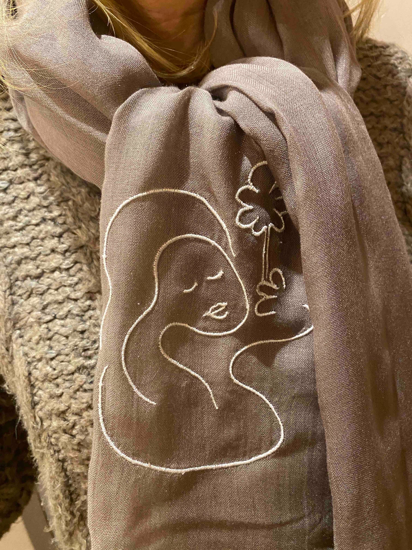 Muze Scarf - Taupe