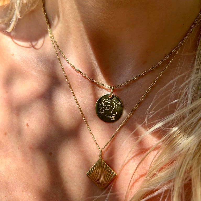 Muze 18k gold vermeil soul medal necklace, art inspired jewelry, dainty talisman symbol of love, friendship, complicity .Meaningful sentimental gift perfect for her,wife girlfriend or as friendship present.